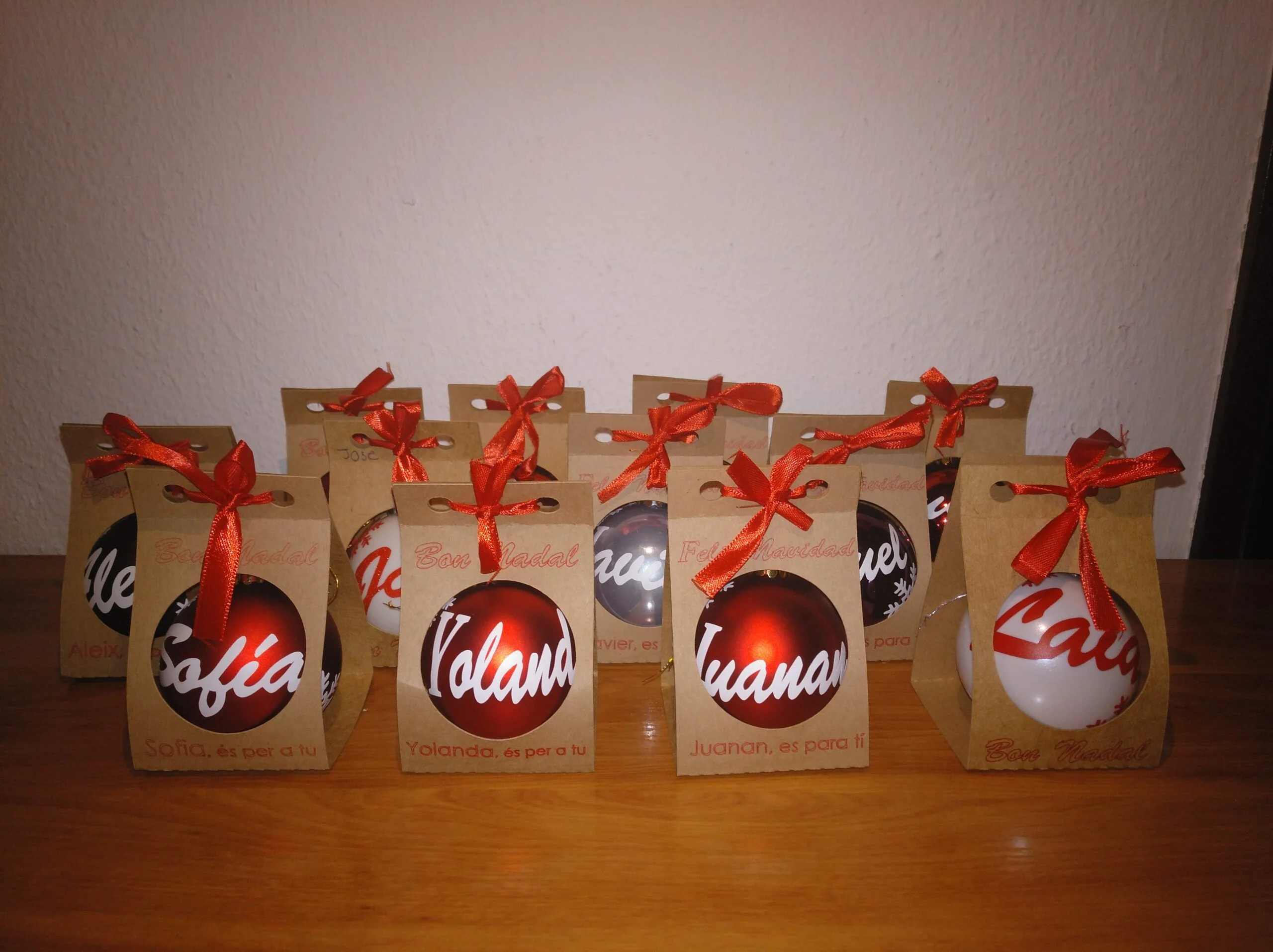 Bolas de navidad con nombre