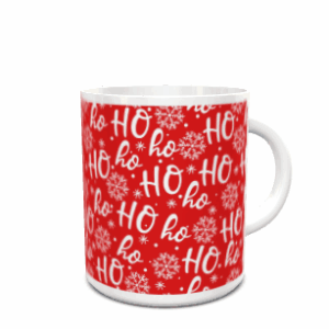 Maqueta de taza blanca de cerámica con estampado rojo y blanco de copos de nieve y la palabra ho ho ho.