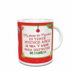 Caneca branca de cerâmica com um design natalício de fundo vermelho e uma etiqueta branca central que mostra uma mensagem dedicada à família.