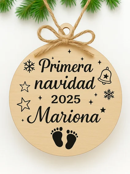 Adorno Navideño de Madera Personalizado 🎄: Recuerdo Único para Primera Navidad de Bebé / Familia - Imagen 5